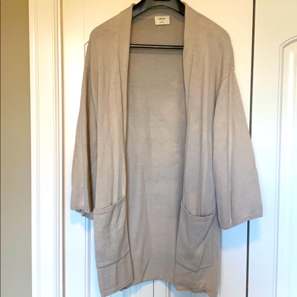 Aritzia Cardigan